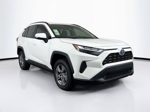 Certified 2024 Toyota RAV4 XLE AWD/4WD image 9