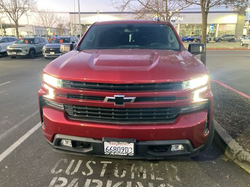 Used 2021 Chevrolet Silverado 1500 RST w/ Safety Package AWD/4WD image 2