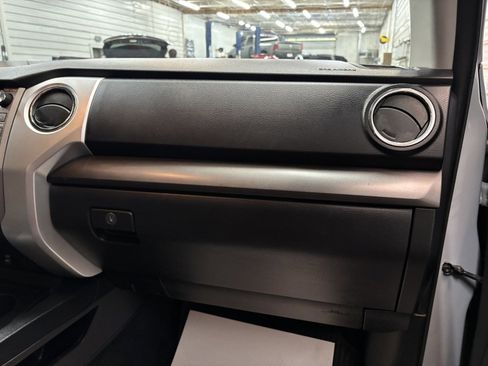 Used 2019 Toyota Tundra SR5 image 28
