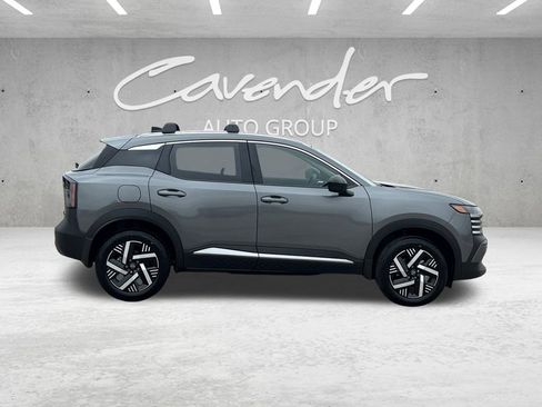 New 2026 Nissan Kicks SV AWD/4WD image 17