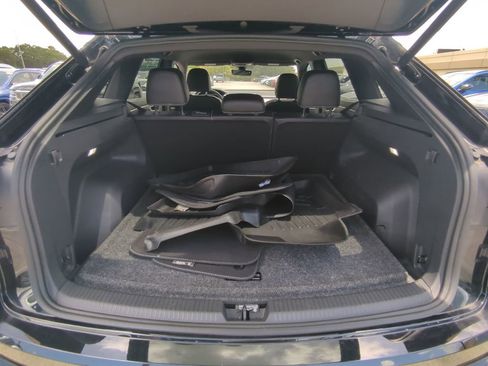 Used 2024 Volkswagen Atlas Cross Sport SE image 24