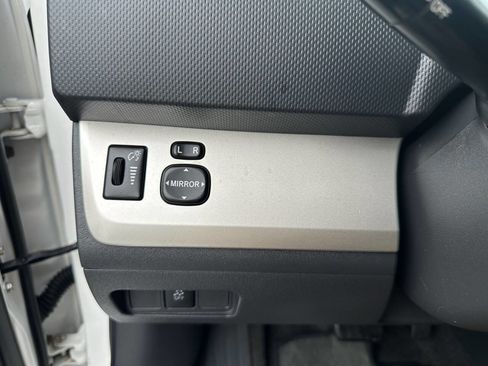Used 2008 Scion xB FWD image 18