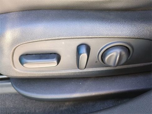 Certified 2020 Chevrolet Blazer RS w/ LPO, Floor Liner Package image 22