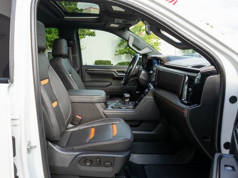 Used 2024 GMC Sierra 1500 AT4 w/ AT4 Preferred Package image 15