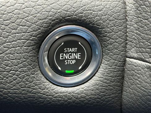 Used 2021 GMC Yukon Denali w/ Denali Premium Package AWD/4WD image 37
