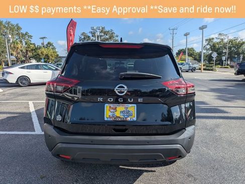 Used 2021 Nissan Rogue S FWD image 5