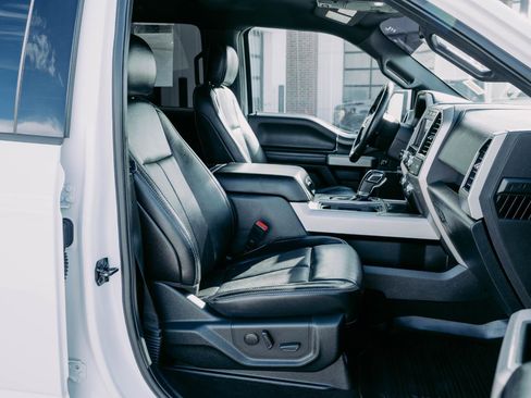 Used 2020 Ford F150 Lariat w/ Equipment Group 502A Luxury image 11