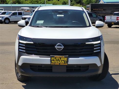 New 2026 Nissan Kicks SV image 3