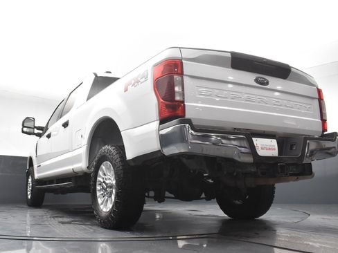 Used 2021 Ford F250 XLT w/ FX4 Off-Road Package AWD/4WD image 24