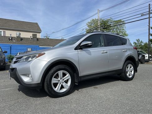 Used 2014 Toyota RAV4 XLE AWD/4WD image 1