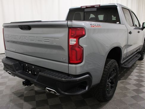 Used 2025 Chevrolet Silverado 1500 LT Trail Boss w/ Convenience Package II AWD/4WD image 29