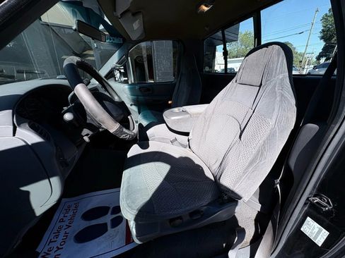 Used 1999 Ford F150 4x4 Regular Cab image 12