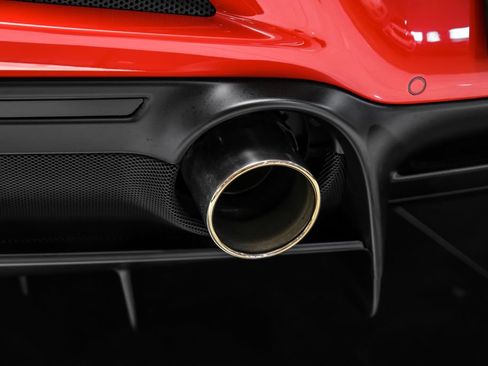 Used 2020 Ferrari F8 Tributo RWD image 43
