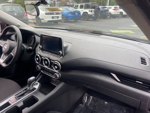 Certified 2022 Nissan Sentra SV image 12