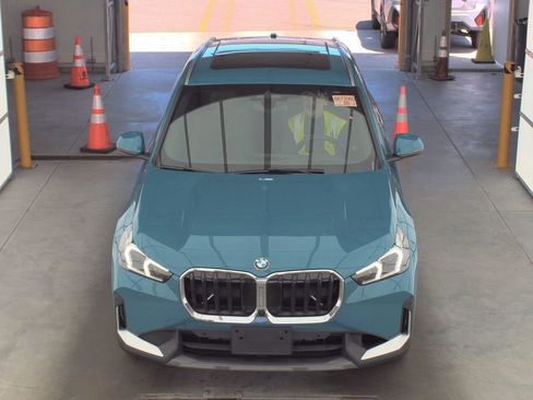 Used 2023 BMW X1 xDrive28i w/ Premium Package AWD/4WD image 2