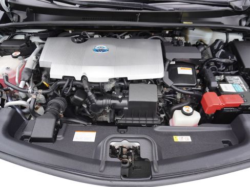Used 2017 Toyota Prius Prime Plus FWD image 25