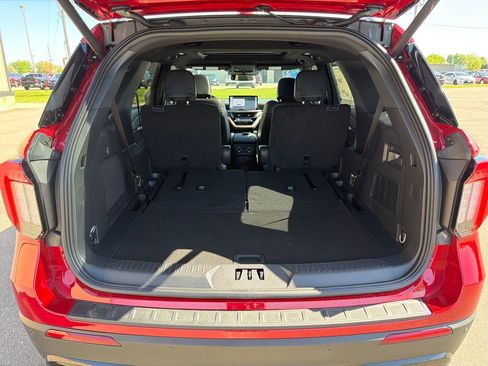 New 2026 Ford Explorer ST-Line w/ ST-Line Street Pack AWD/4WD image 23