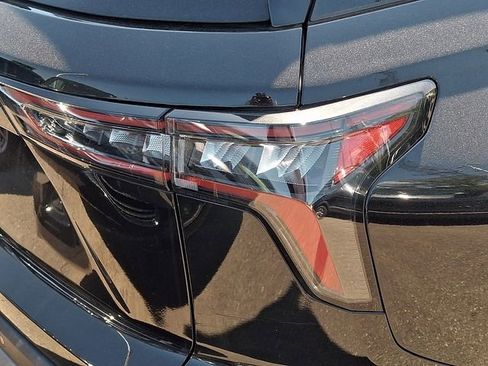 Used 2025 Chevrolet Equinox LT AWD/4WD image 27