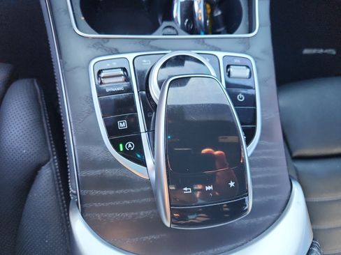 Used 2019 Mercedes-Benz GLC 300 image 36