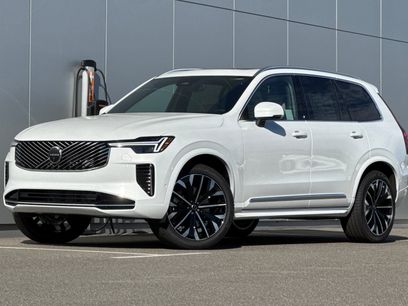 New 2026 Volvo XC90 B5 Plus w/ Protection Package