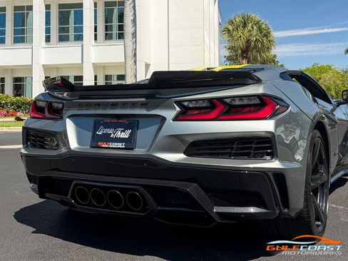 Used 2024 Chevrolet Corvette Z06 w/ Stealth Interior Trim Package image 61