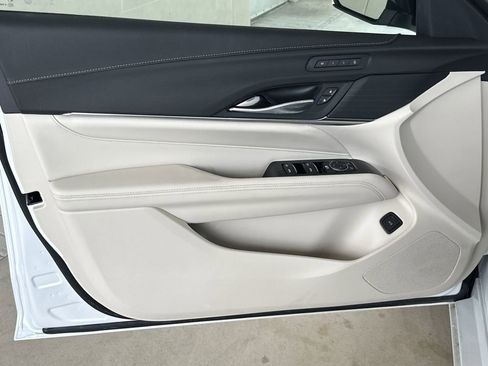 New 2025 Cadillac CT4 Premium Luxury image 7