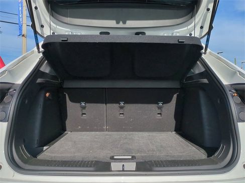 Certified 2025 Chevrolet Trax LT image 14