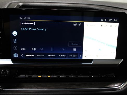 Used 2025 Chevrolet Silverado 3500 LTZ w/ LTZ Texas Edition image 15