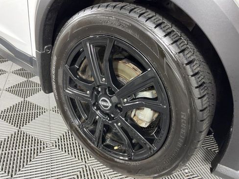 Used 2024 Nissan Kicks SR w/ SR Premium Package FWD image 12