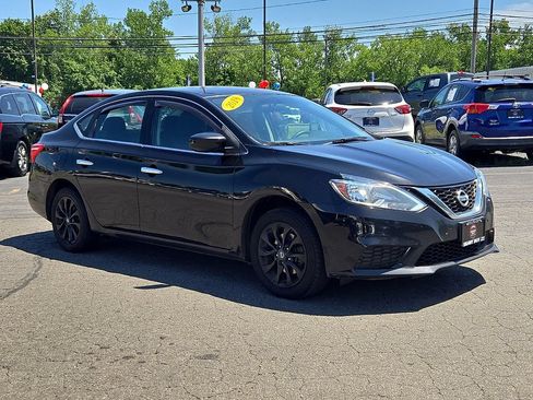 Used 2018 Nissan Sentra S w/ S Midnight Style Package FWD image 4