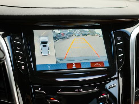 Used 2020 Cadillac Escalade 4WD image 25