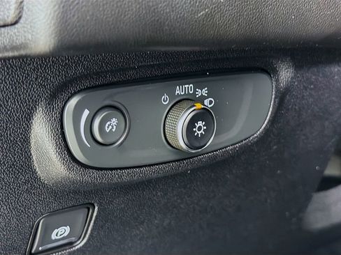 Used 2019 GMC Terrain SLE image 12