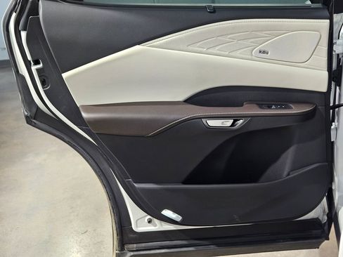 Used 2024 Lexus RX 350 RX 350h Luxury image 34