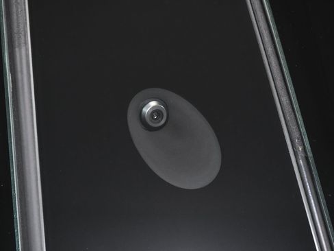 Used 2021 Tesla Model S Plaid image 18