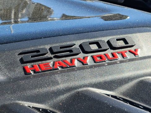 Used 2025 RAM 2500 Limited AWD/4WD image 27