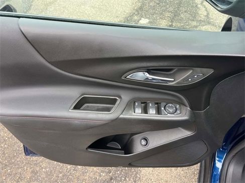 Used 2022 Chevrolet Equinox RS image 17