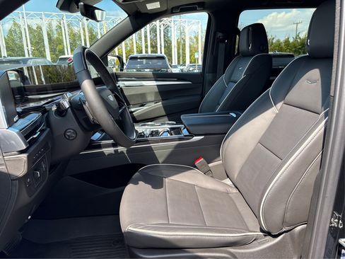 Certified 2026 Cadillac Escalade ESV Sport w/ LPO, ONYX Package image 9