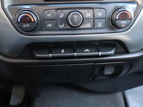Used 2018 Chevrolet Silverado 1500 LT w/ All Star Edition AWD/4WD image 8