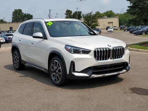 Used 2023 BMW X1 xDrive28i AWD/4WD image 7