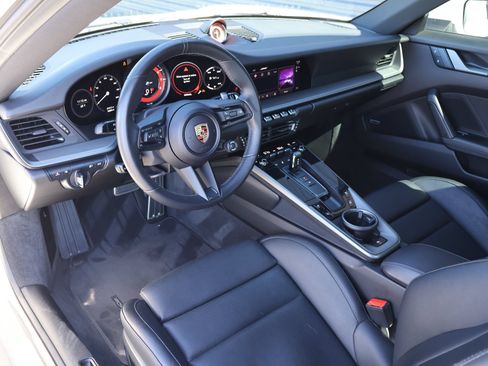 Used 2024 Porsche 911 Carrera 4S AWD/4WD image 4