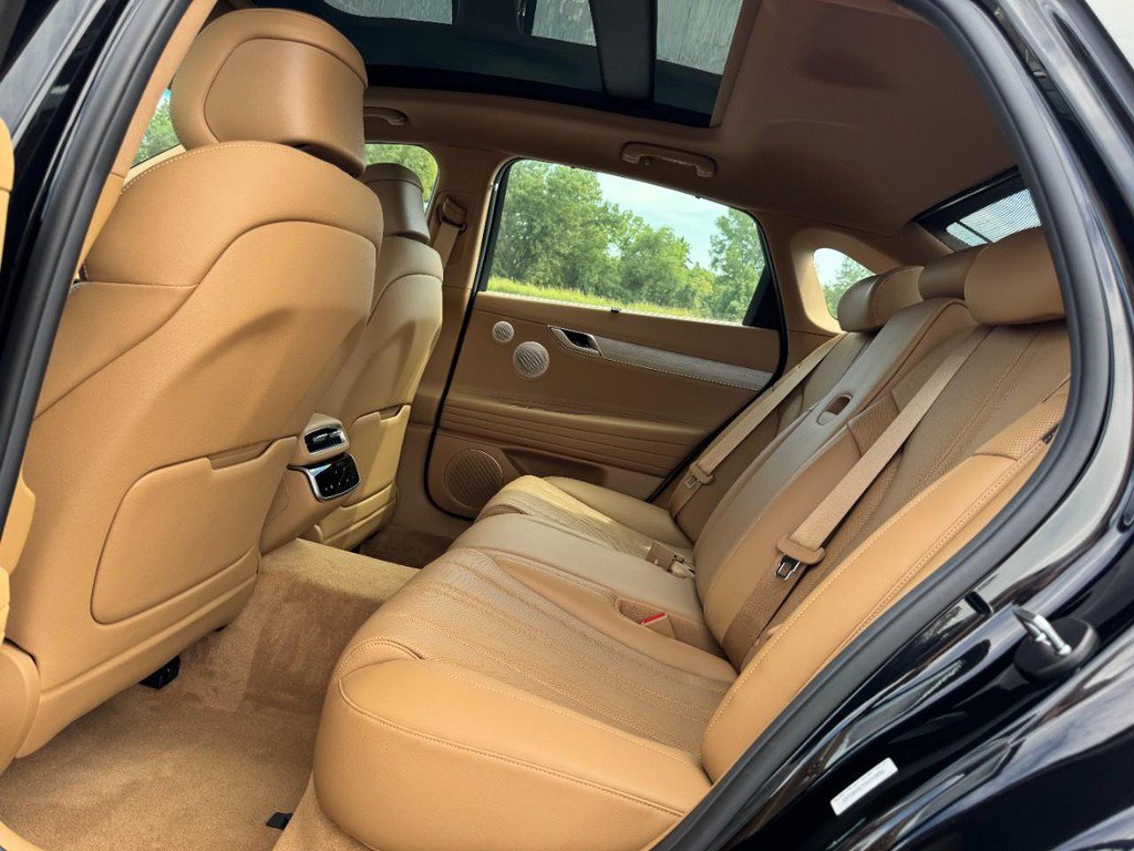 Used 2027 Genesis G80 2.5T Advanced AWD/4WD image 7