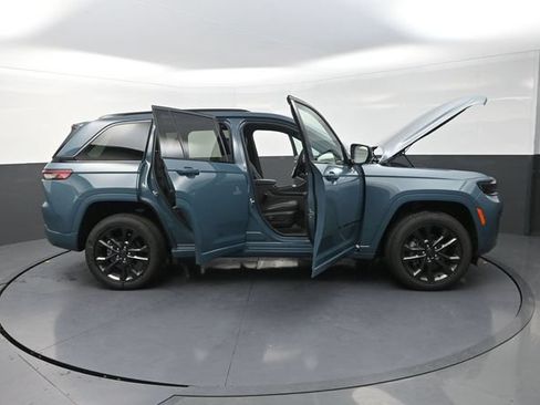 New 2026 Jeep Grand Cherokee Limited AWD/4WD image 36