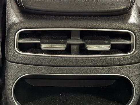 Used 2022 Genesis GV70 2.5T w/ Select Package image 22