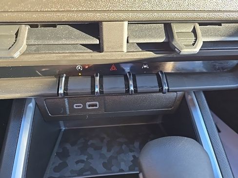 Used 2023 Chevrolet Colorado Trail Boss w/ Advanced Trailering Package image 19