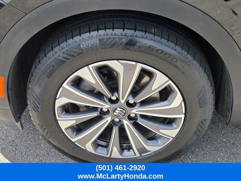 Used 2024 Buick Envision Preferred AWD/4WD image 18
