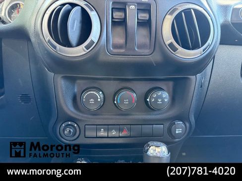 Used 2015 Jeep Wrangler Sport w/ Quick Order Package 24S AWD/4WD image 38