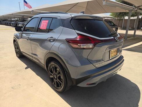 Used 2024 Nissan Kicks SR w/ SR Premium Package FWD image 5