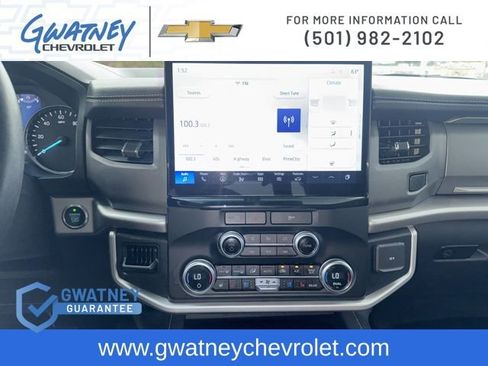 Used 2024 Ford Expedition XLT image 17