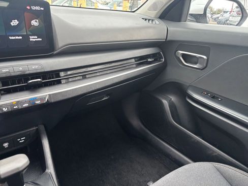 Used 2025 Kia K4 LXS image 34