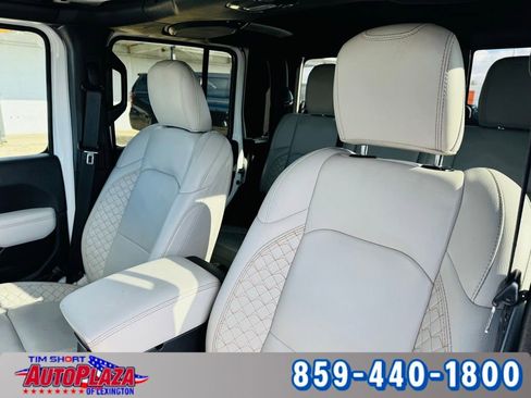 Used 2022 Jeep Gladiator Overland image 46